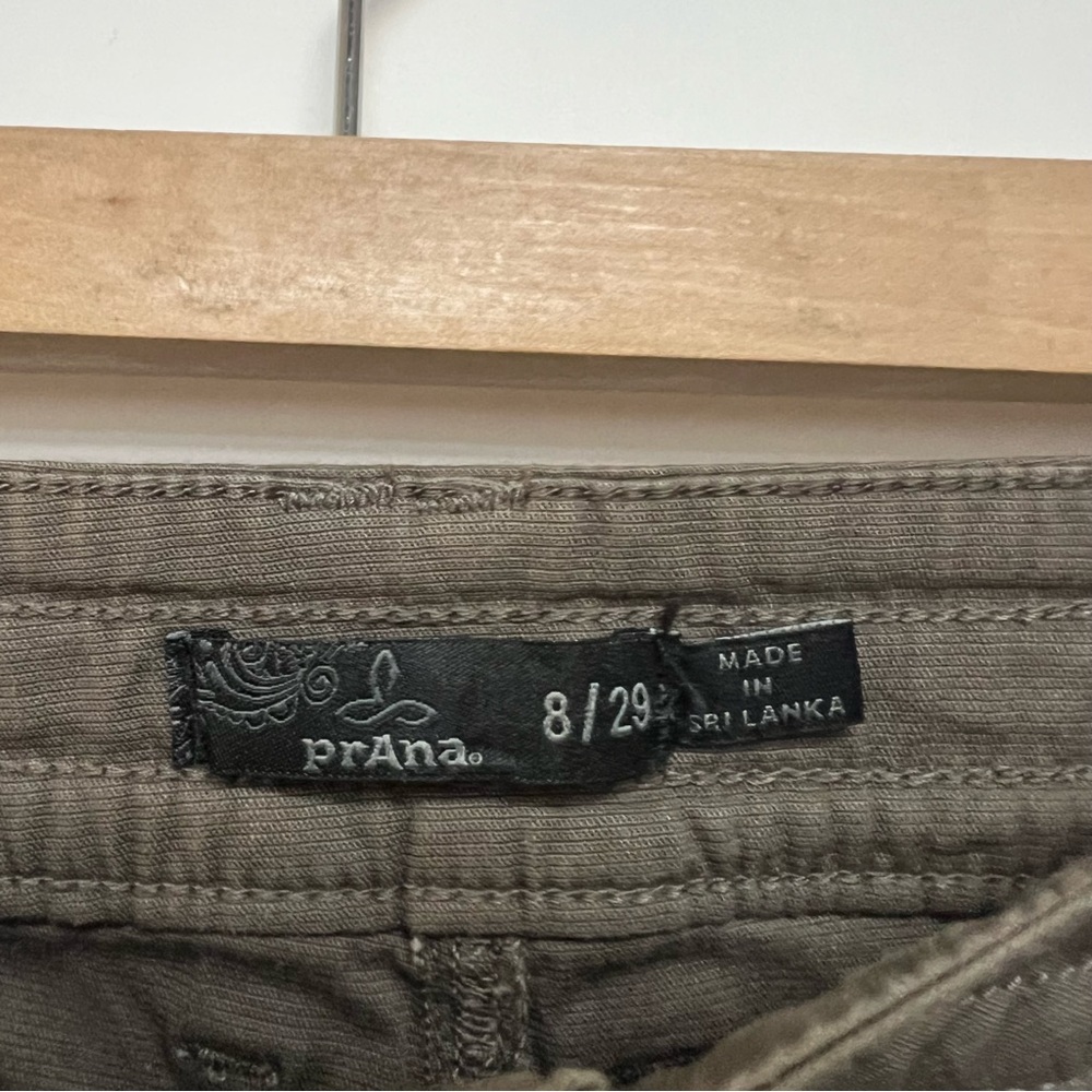 Prana Elle Brown Cargo Hiking Shorts Relaxed Fit Outdoors Size 8 / 29 $78 - Picture 5 of 10
